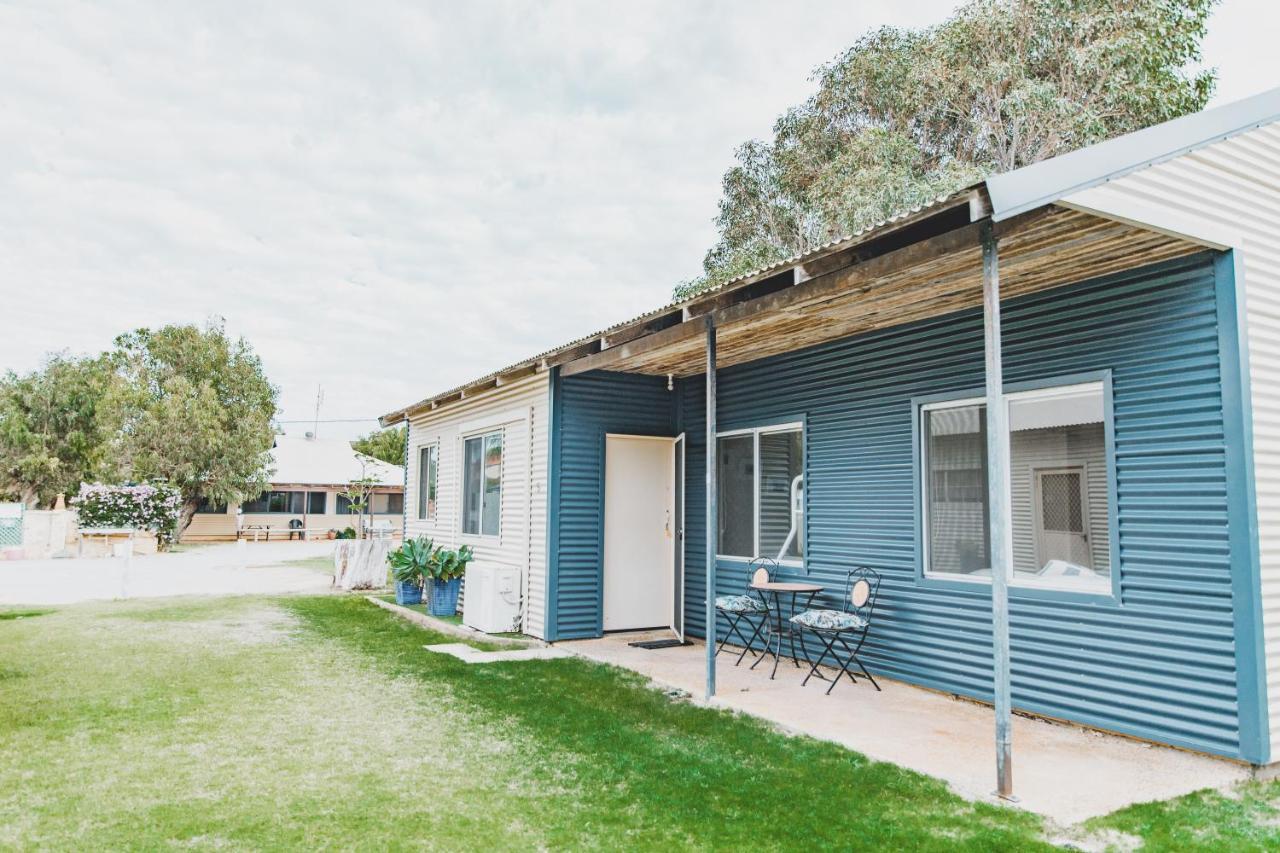 Dongara Hotel Motel Экстерьер фото