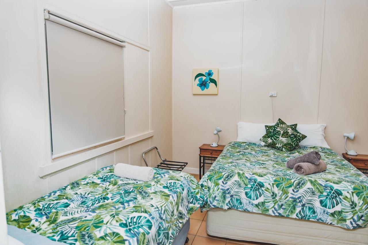 Dongara Hotel Motel Экстерьер фото