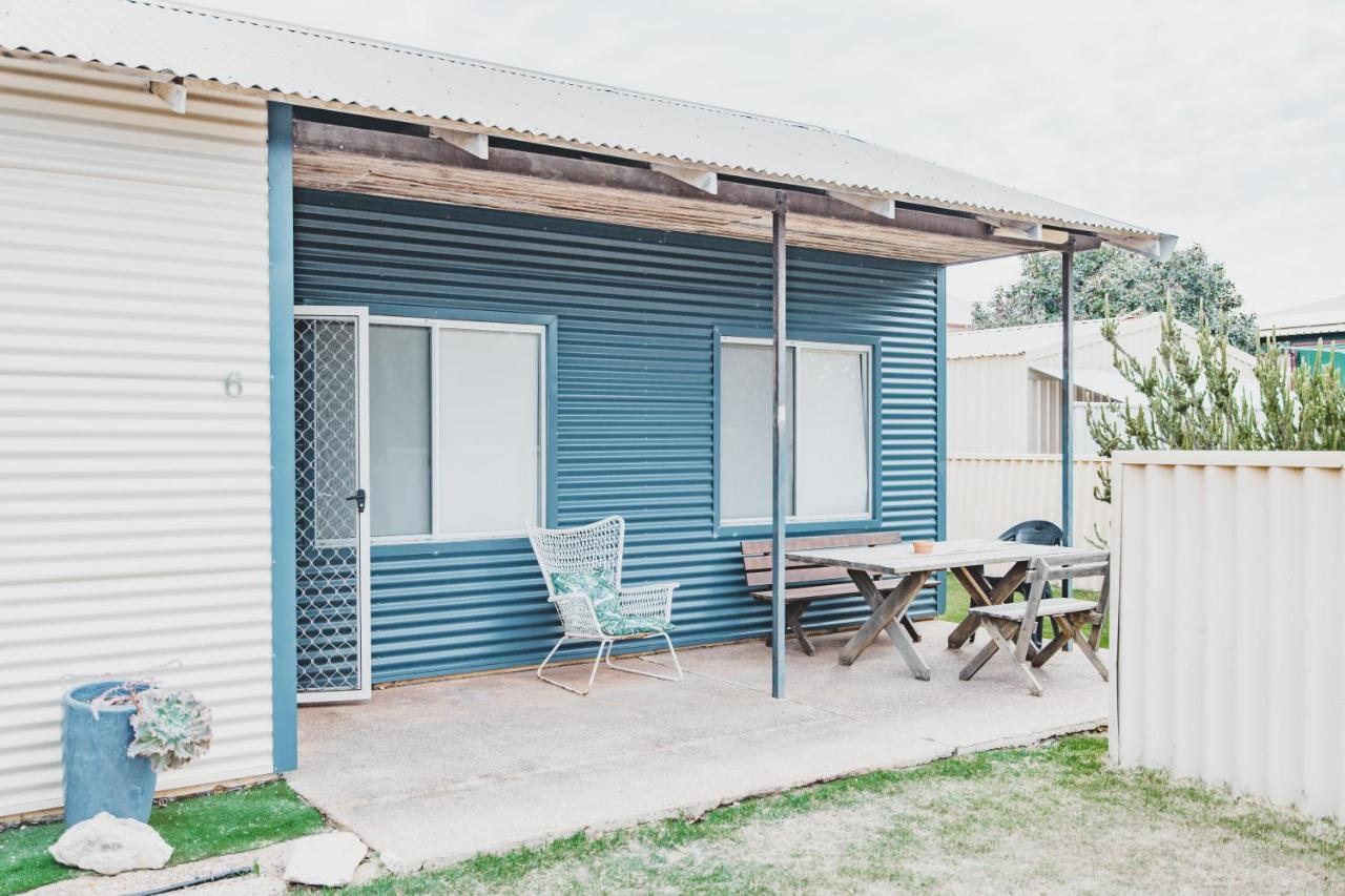 Dongara Hotel Motel Экстерьер фото