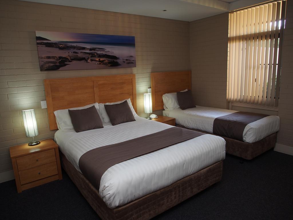 Dongara Hotel Motel Экстерьер фото