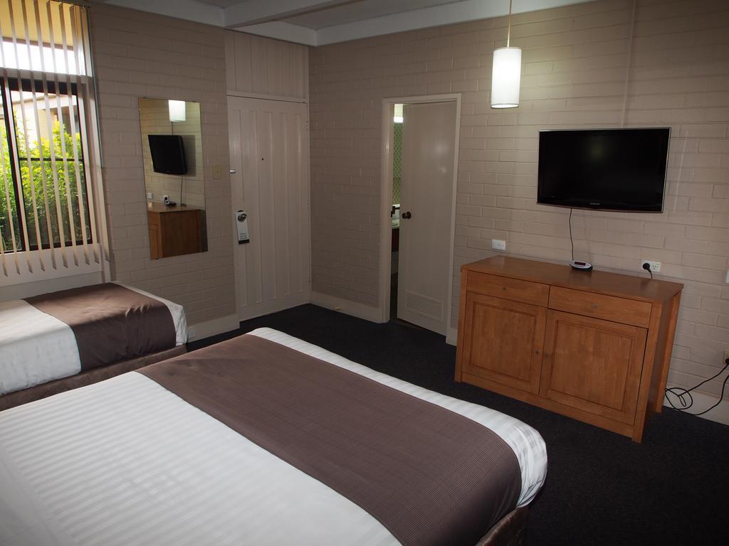 Dongara Hotel Motel Экстерьер фото